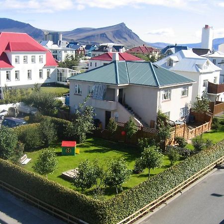 Teigur Guesthouse Akranes Exteriör bild