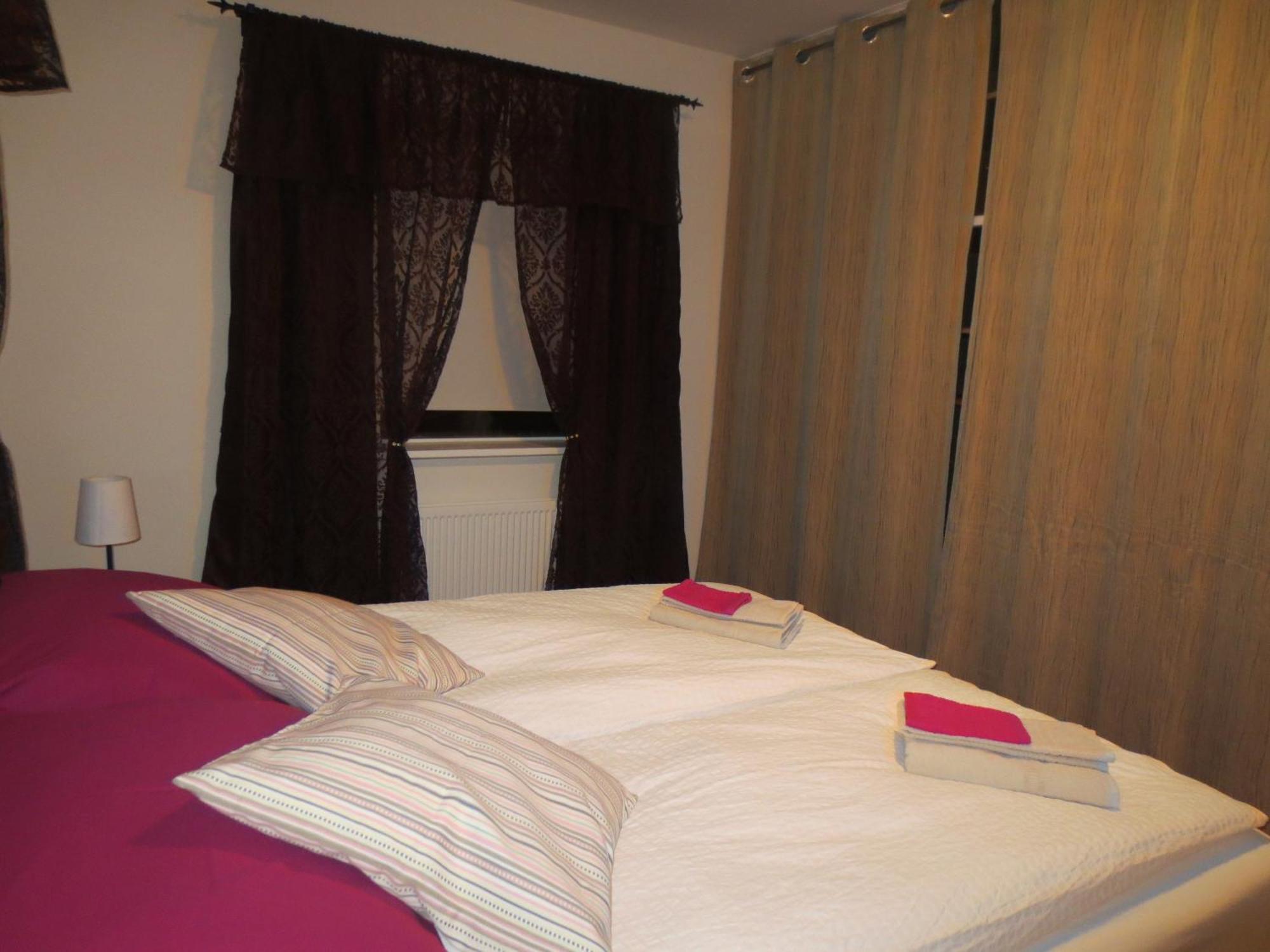 Teigur Guesthouse Akranes Rum bild