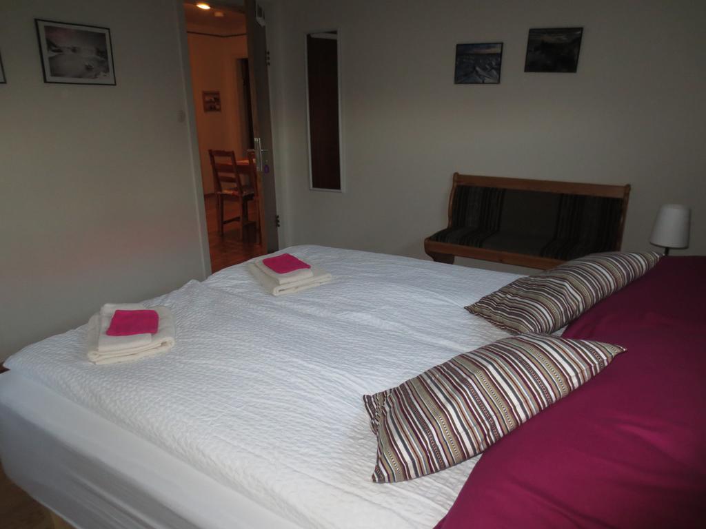 Teigur Guesthouse Akranes Exteriör bild