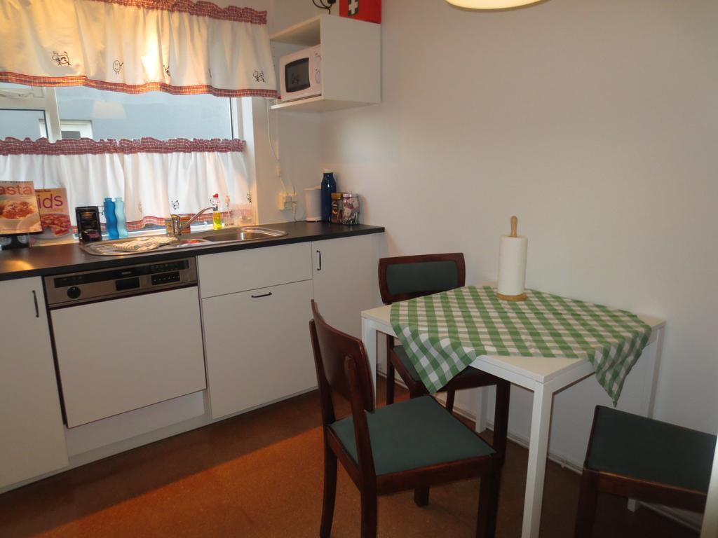 Teigur Guesthouse Akranes Exteriör bild